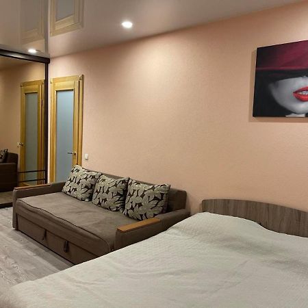 Luxury Apartment Lavina Суми Екстериор снимка