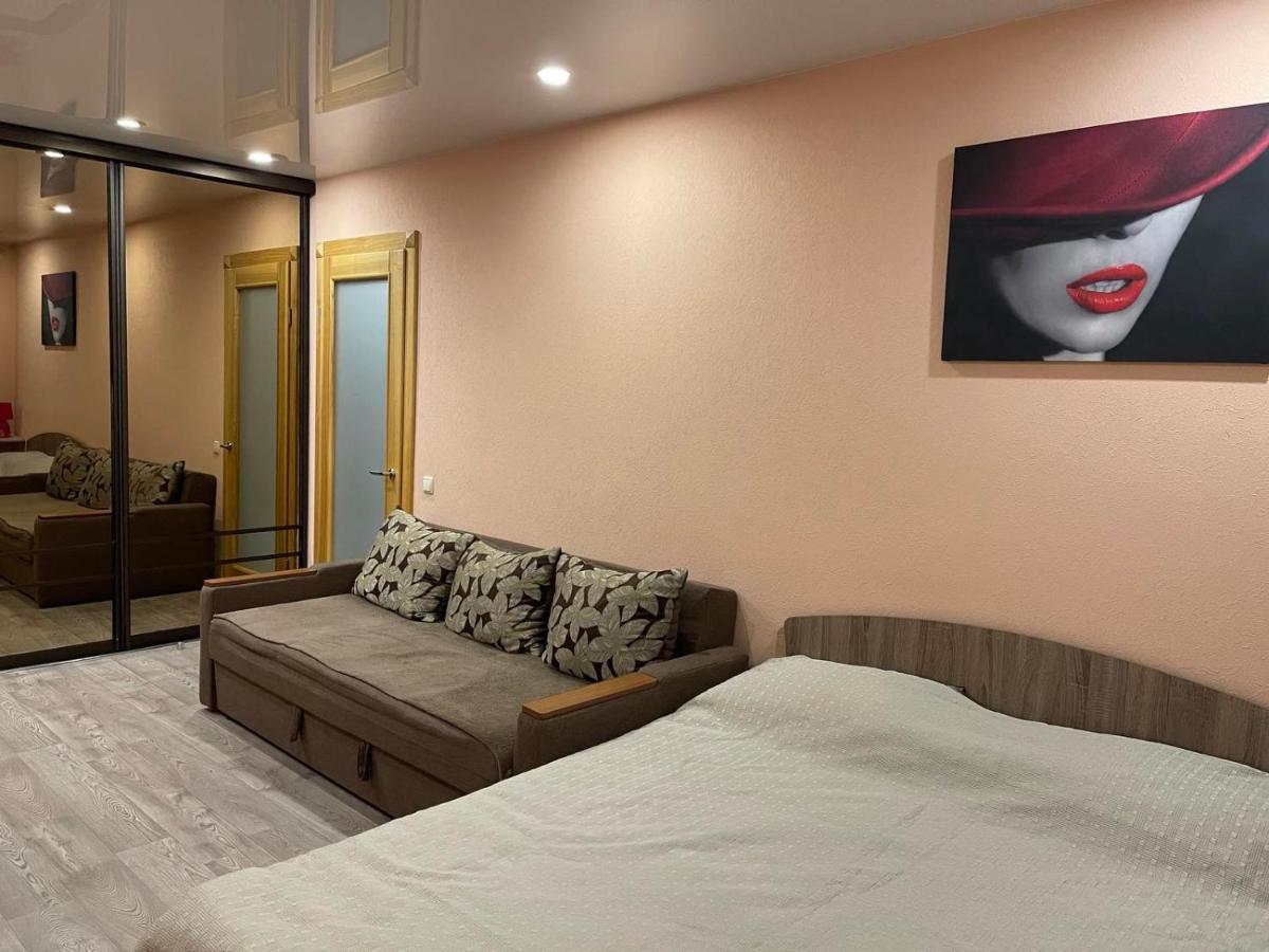 Luxury Apartment Lavina Суми Екстериор снимка